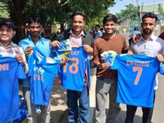 JSCA में टिकट के लिए जबरदस्त क्रेज, 700 फैंस रात में पहुंचे; महिलाओं की भी लंबी कतार