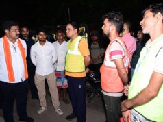 कवर्धा-बेमेतरा मार्ग पर पशुओं को देख भड़के डिप्टी CM विजय शर्मा, अधिकारियों को लगाई फटकार
