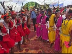 कांकेर में दिखा लोक संस्कृति का रंग, ग्रामीणों संग थिरके कलेक्टर