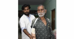 ट्रेन हादसे के दर्द पर ‘सेवा संकल्प’ का मरहम, धमतरी के तेजराम को दो घंटे में मिला कृत्रिम हाथ, लौटी जिंदगी की रंगत