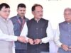 15 योजनाओं से श्रमिक परिवारों को मिल रहा आर्थिक संबल, बच्चों की शिक्षा, मातृत्व सहायता और सामाजिक सुरक्षा का सहारा