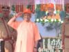 शहीदों के परिवारों को हर संभव मदद का भरोसा, सीएम योगी ने परिजनों को किया सम्मानित